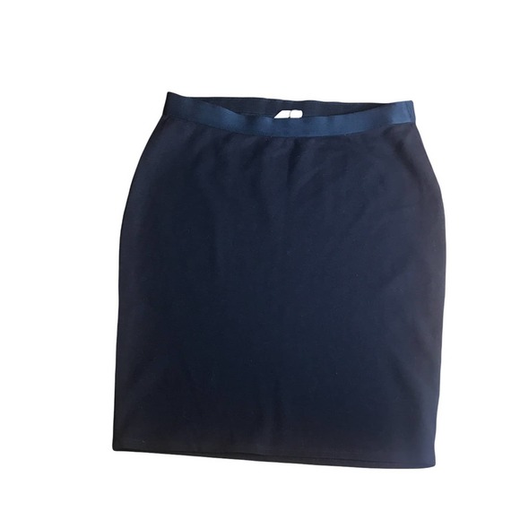 Black Knit Above Knee Pencil Straight Skirt, size Small - Picture 1 of 2